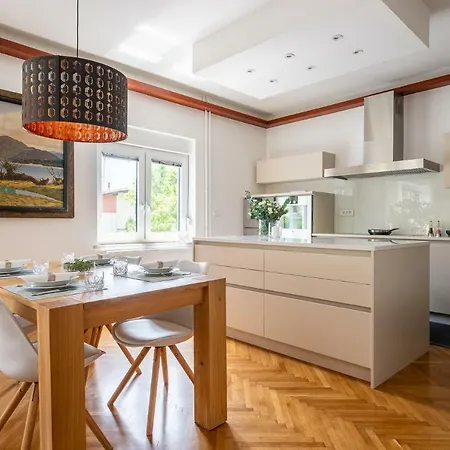 Tivoli Apartman Ljubljana